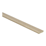Overgangsprofiel in licht beige eiken kleur met subtiele houtnerfstructuur, geschikt voor het afwerken van vloeroppervlakken.