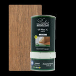 Blik met Rubio Monocoat Oil Plus 2C in kleur asgrijs, geplaatst naast een houten plank met middelbruin eiken nerf en fijne structuur.