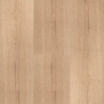 lichte beige eiken vloer met subtiele houtstructuur en fijne nerven, brede planken zonder opvallend patroon