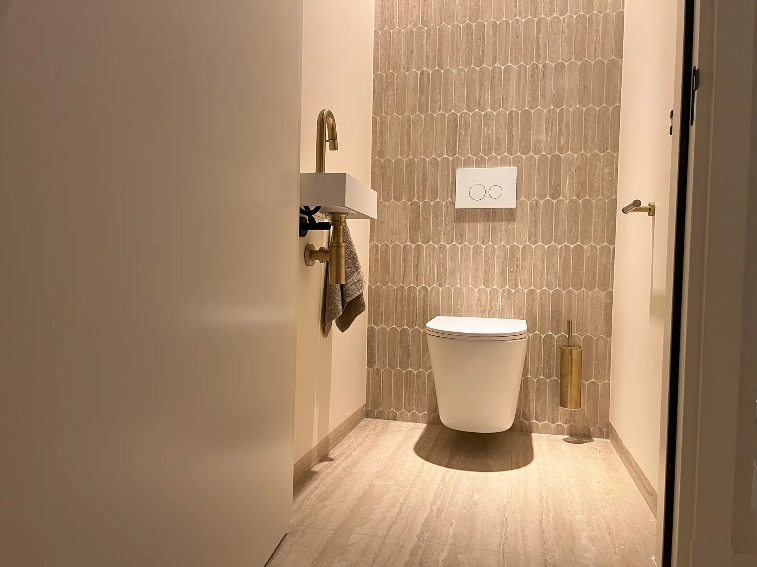 PVC vloer in het toilet: waterbestendig, stijlvol en hygiënisch
