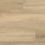 licht beige eiken vloer met zachte houtnerf en matte structuur, brede planken in horizontale legpatroon