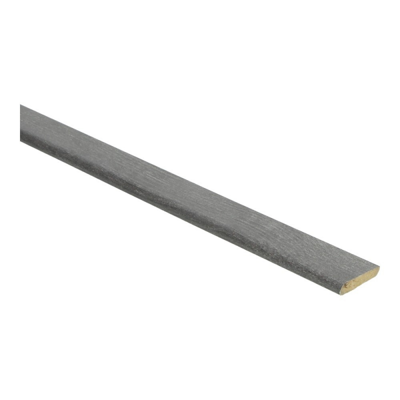 plint in smalle rechthoekige vorm met matte licht grijs eiken houtstructuur