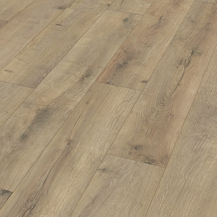 lichte beige eiken vloer met brede planken en natuurlijke houtnerfstructuur met subtiele noesten en lichte kleurschakeringen