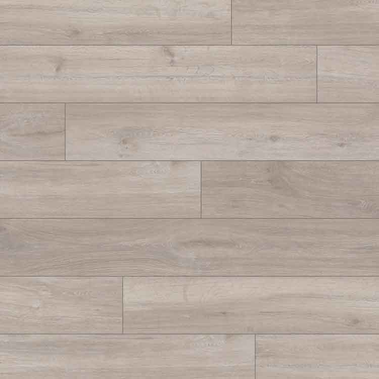 licht grijs eiken vloer met brede planken en subtiele houtstructuur in recht gelegd patroon