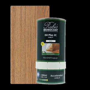 blik met olielaag bescherming Rubio Monocoat Oil Plus 2C Aqua en kleurstaal licht bruin eiken met fijne houtnerf structuur
