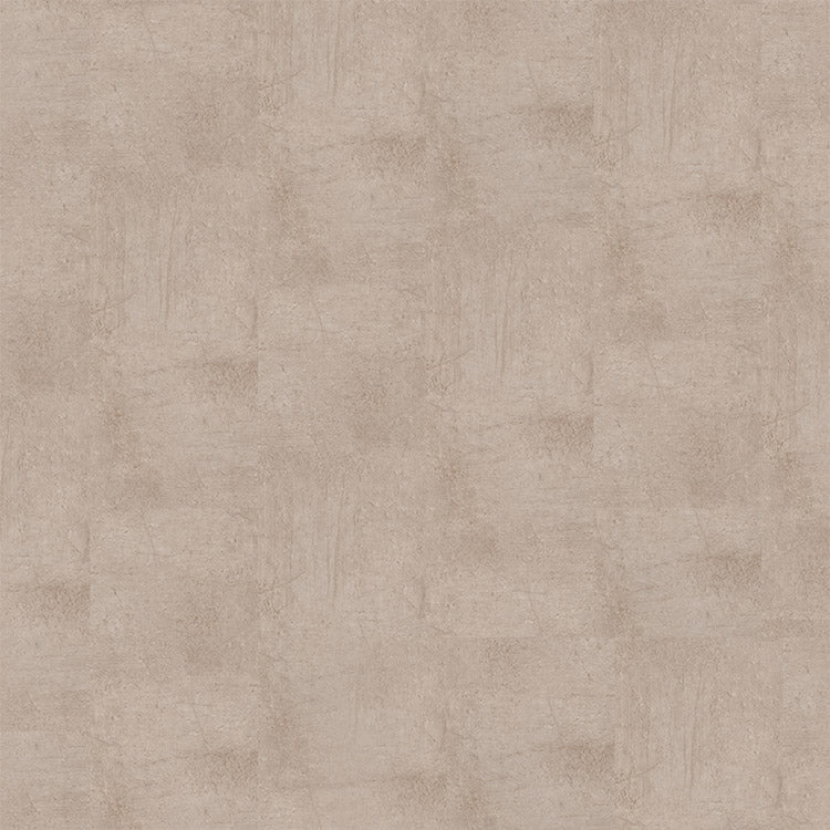 Beige tegelvloer met grote rechthoekige tegels, subtiele structuur van licht geborsteld beton met zachte, golvende vlekken en lichte krijtachtige accenten.
