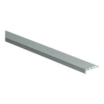 strakke aluminium drempelstrip in mat zilvergrijs, geschikt voor overgang tussen vloeren met een minimale hoogteverschil, met rechte afwerking en glad oppervlak