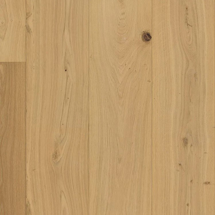 licht eiken vloer met brede planken en een natuurlijke houtstructuur met zichtbare knoesten en fijne nerfpatronen