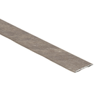 dunne plintstrip in antracietgrijs met subtiele structuur en matte afwerking voor afwerking van vloerafwerkingen zoals laminaat of pvc