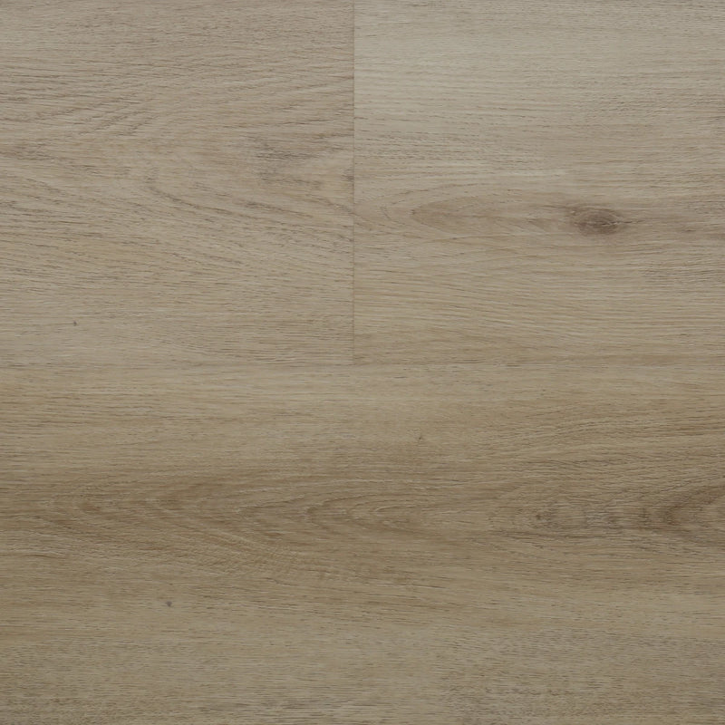 licht beige eiken vloer met subtiele houtnerfstructuur en natuurlijke knoesten in brede planken