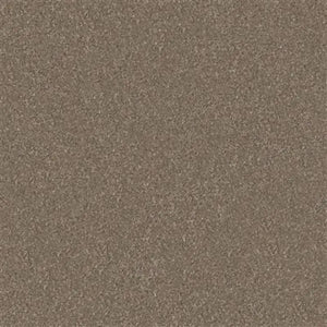 taupe kleurige tapijtvloer met fijne, gelijkmatige structuur en subtiel gemêleerd oppervlak