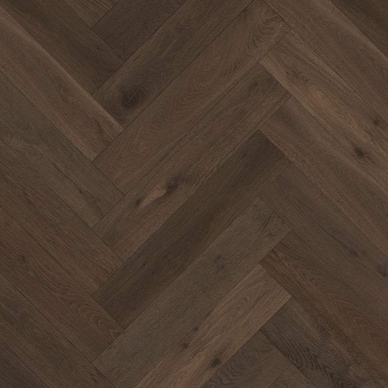 donker bruin houten visgraatvloer met matte structuur en subtiele nerfdetails