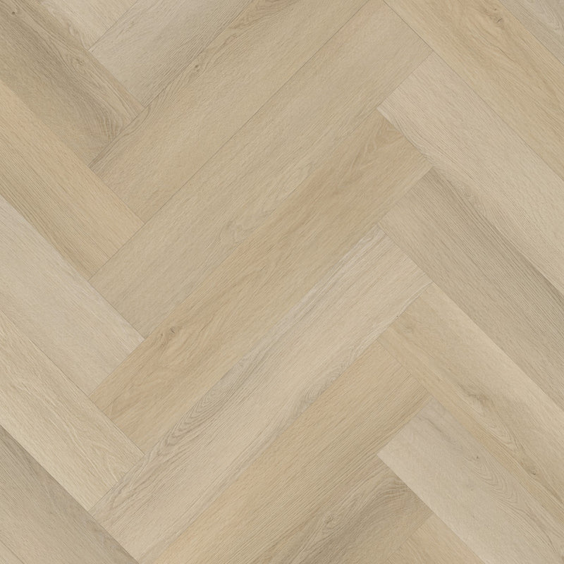 licht beige eiken vloer met visgraat patroon en fijne, natuurlijke houtstructuur in brede planken