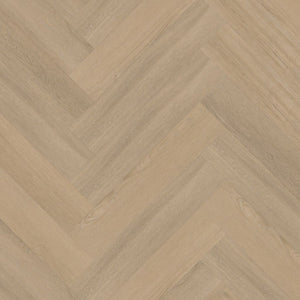 licht eiken visgraatvloer met fijne houtnerfstructuur en zachte beige tinten