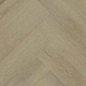 licht taupe visgraatvloer met fijne houtstructuur en subtiele noesten