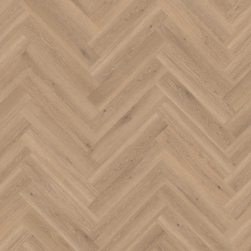 licht beige eiken visgraatvloer met subtiele houtnerfstructuur en kleine noesten