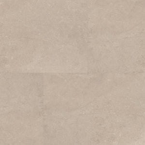 lichte beige tegelvloer met grote natuurstenen tegels en subtiele structuur met fijne natuurlijke korrel in matte afwerking