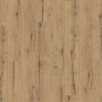 licht beige eiken vloer met lange planken en fijne houtstructuur met zichtbare noesten en subtiele zwartbruine lijnen in het houtpatroon