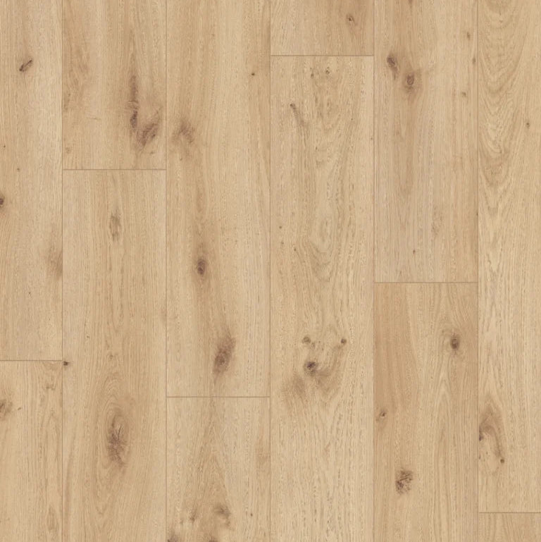 licht beige eiken vloer met rechte brede planken en natuurlijke houtnerven met zichtbare knoesten en fijne nerfstructuur